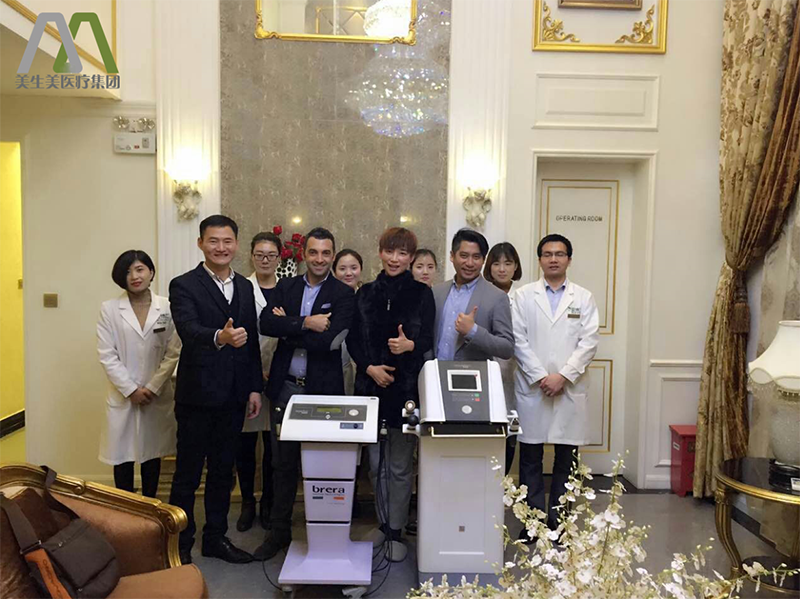 博瑞莱Brera:央视主持人王玲玲体验Brera后为其点赞
